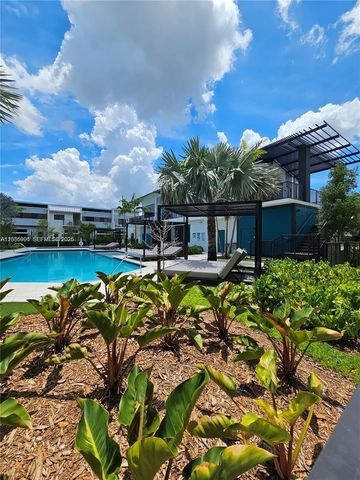4400 Sunrise Boulevard S2-B, Plantation, FL 33317