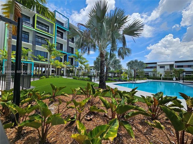 4400 Sunrise Boulevard S2-B, Plantation, FL 33317