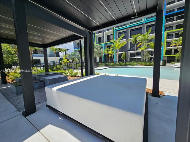 4400 Sunrise Boulevard S2-B, Plantation, FL 33317