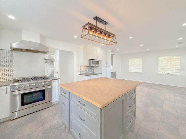 2827 SANCTUARY LANE, Winter Garden, FL 34787