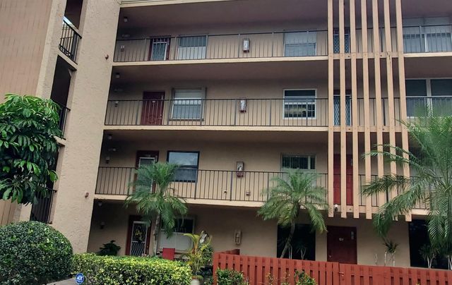 260 NW 76th Avenue 201, Margate, FL 33063