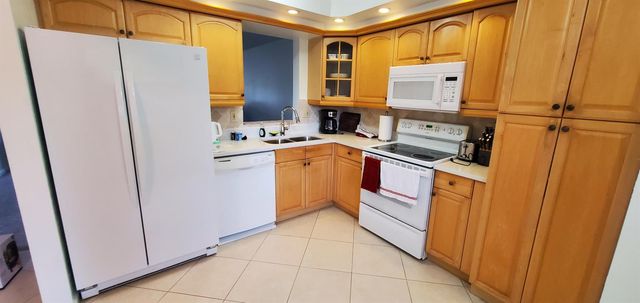 260 NW 76th Avenue 201, Margate, FL 33063