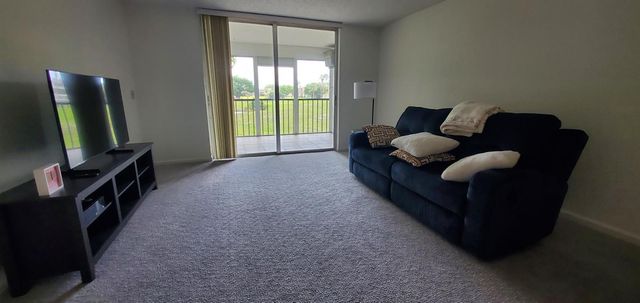 260 NW 76th Avenue 201, Margate, FL 33063