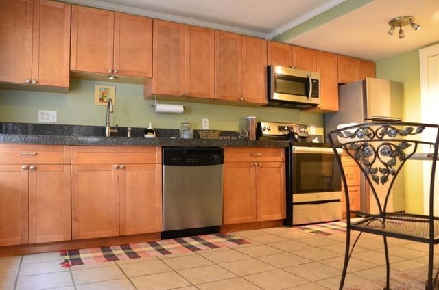 14 Essex St 14, Swampscott, MA 01907