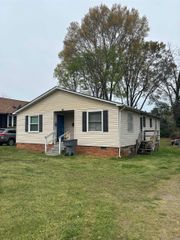 204 E Fremont Avenue, Spartanburg, SC 29303