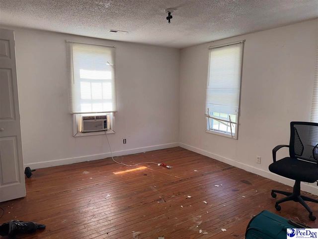 141 Beauregard st, Lake City, SC 29560