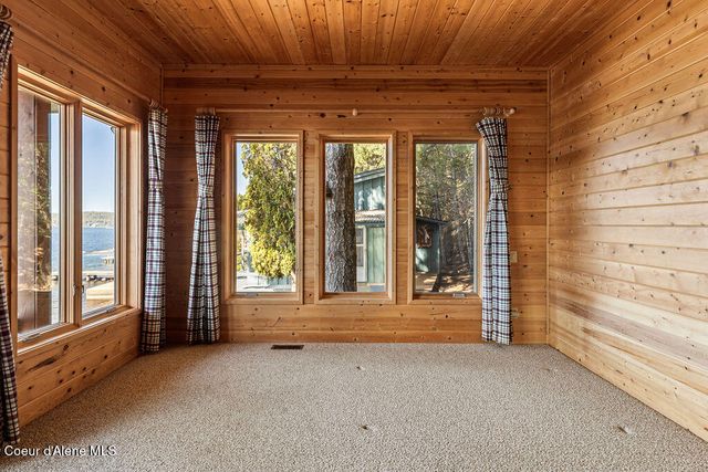 27227 S Highway 97, Harrison, ID 83833