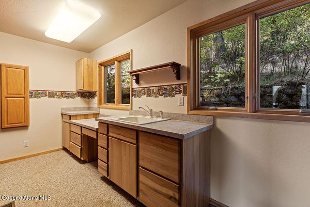 27227 S Highway 97, Harrison, ID 83833