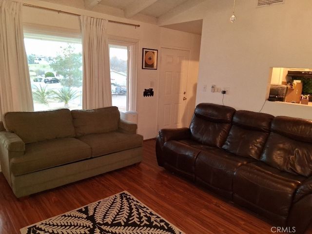 18778 Valencia, Hesperia, CA 92345