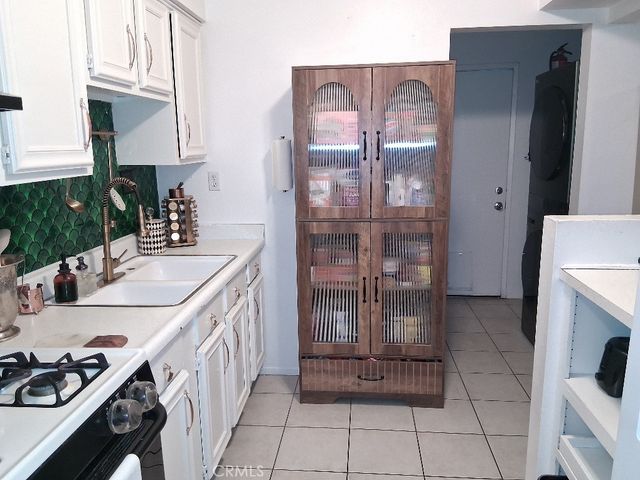 18778 Valencia, Hesperia, CA 92345