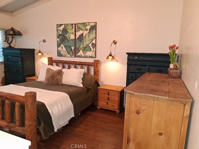 18778 Valencia, Hesperia, CA 92345