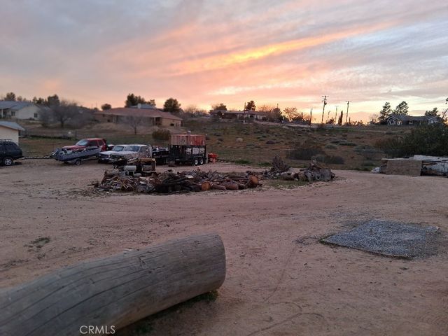 18778 Valencia, Hesperia, CA 92345