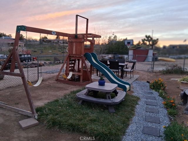 18778 Valencia, Hesperia, CA 92345