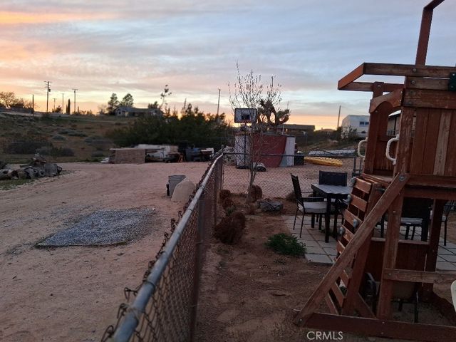 18778 Valencia, Hesperia, CA 92345