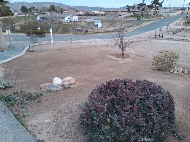 18778 Valencia, Hesperia, CA 92345