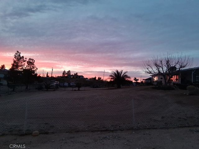 18778 Valencia, Hesperia, CA 92345