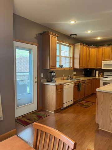 9174 Overlook Lane, Monticello, MN 55362