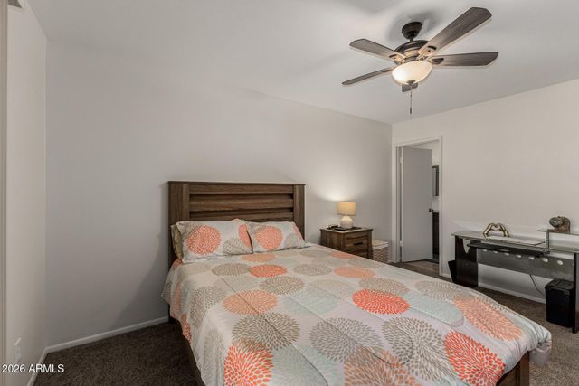 10815 W NORTHERN Avenue 102, Glendale, AZ 85307