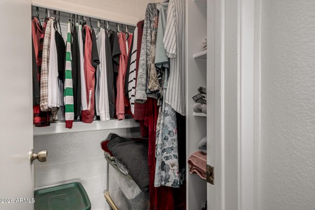 10815 W NORTHERN Avenue 102, Glendale, AZ 85307