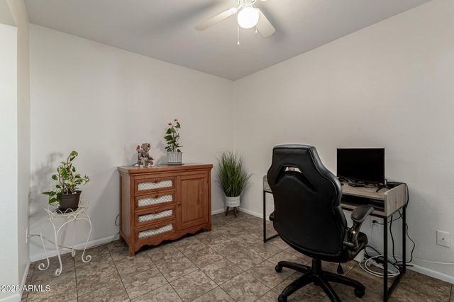 10815 W NORTHERN Avenue 102, Glendale, AZ 85307