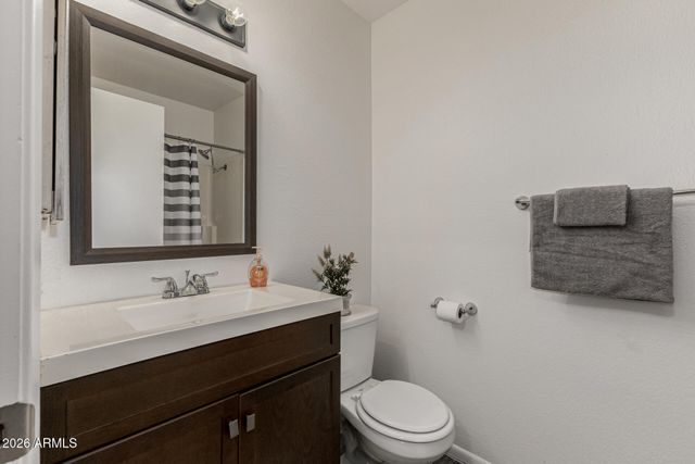 10815 W NORTHERN Avenue 102, Glendale, AZ 85307