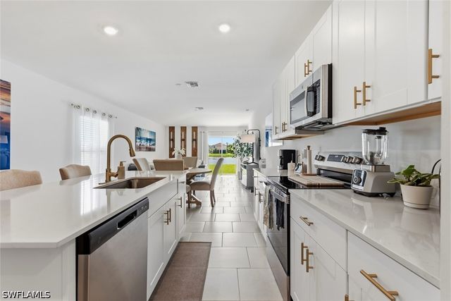12119 Shortleaf Pine TRL, Fort Myers, FL 33966