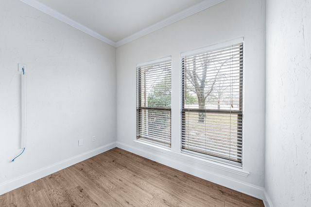 10471 Holly Creek Road, Terrell, TX 75160