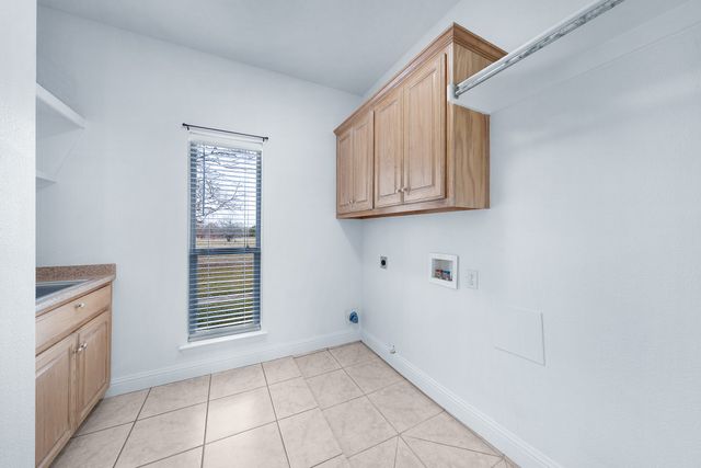 10471 Holly Creek Road, Terrell, TX 75160