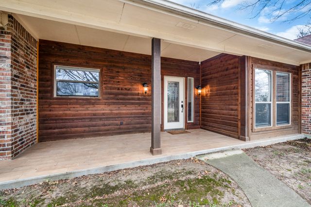 10471 Holly Creek Road, Terrell, TX 75160