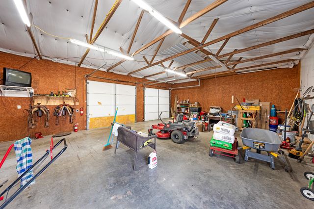 10471 Holly Creek Road, Terrell, TX 75160