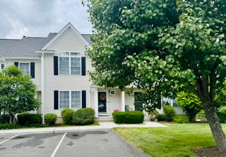 6005 Hancock Drive 6005, Danbury, CT 06811