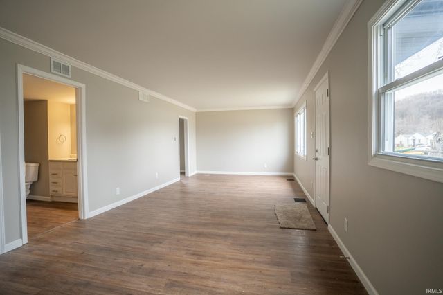 918 SW Dale Street, Mishawaka, IN 46544