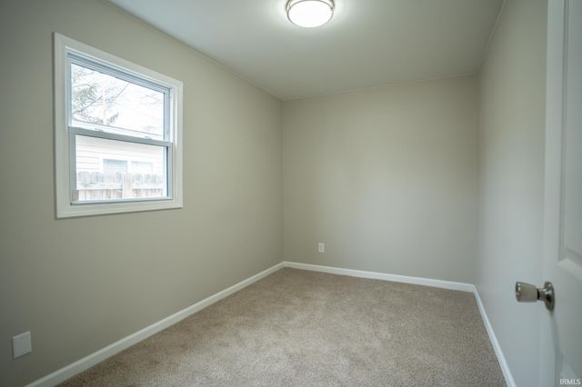 918 SW Dale Street, Mishawaka, IN 46544