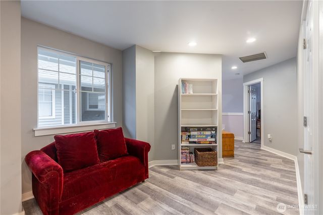 12704 64th Avenue E, Puyallup, WA 98373