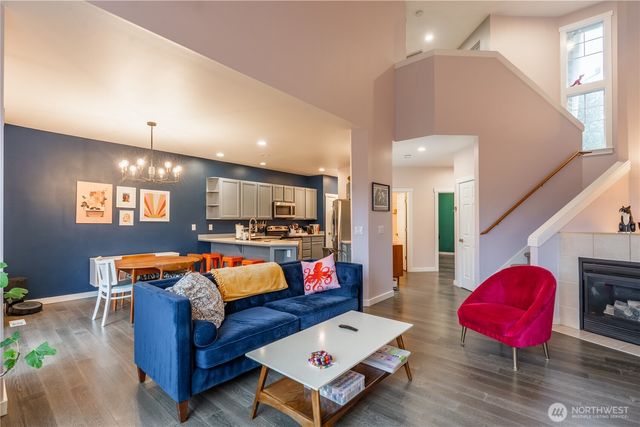 12704 64th Avenue E, Puyallup, WA 98373