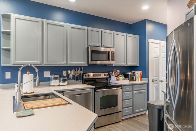 12704 64th Avenue E, Puyallup, WA 98373