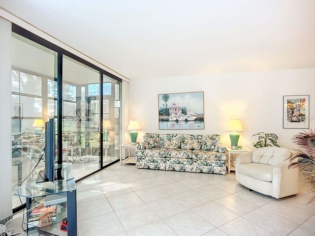 612 BIRD BAY DRIVE S 114, Venice, FL 34285