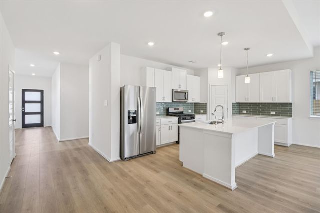 5217 Redbud Valley Drive, Pearland, TX 77584