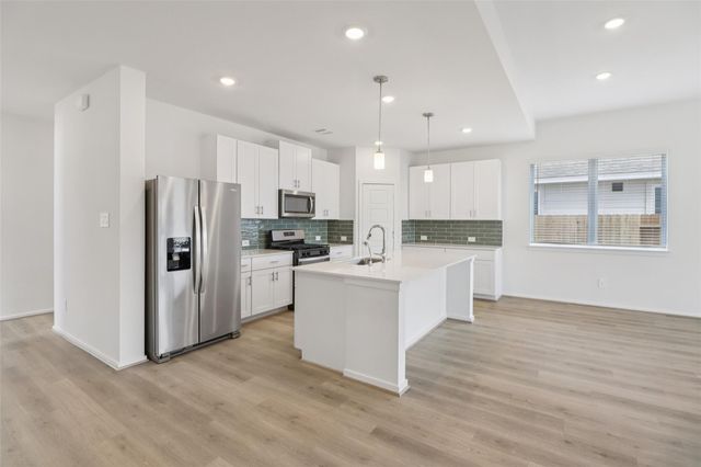 5217 Redbud Valley Drive, Pearland, TX 77584