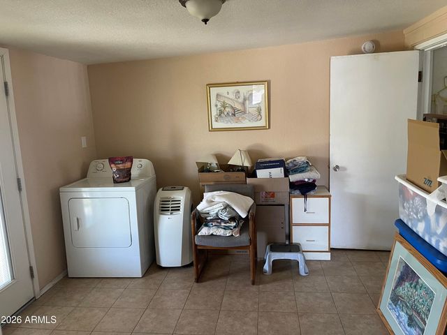 219 W HUNTER Street, Mesa, AZ 85201