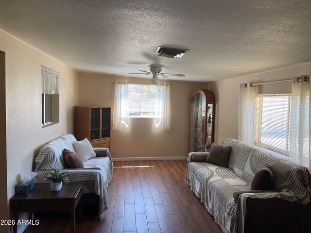 219 W HUNTER Street, Mesa, AZ 85201
