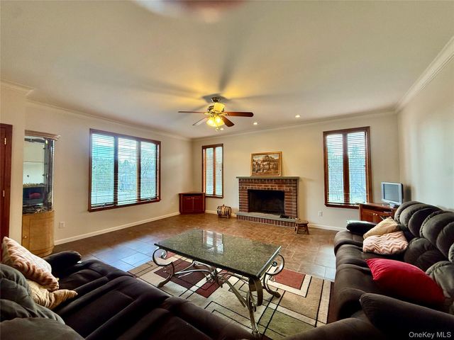 38 Moscoe Road, White Lake, NY 12786