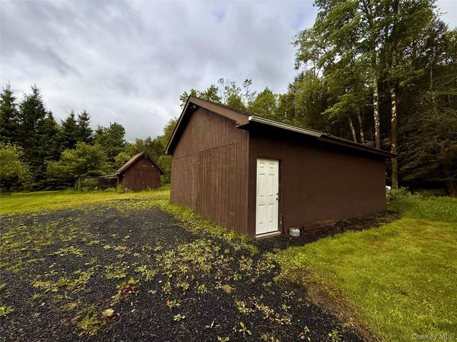 38 Moscoe Road, White Lake, NY 12786