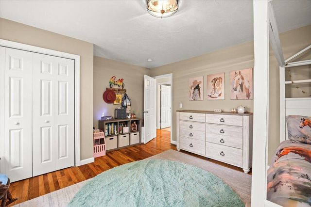 1 Doctor Braley Road, Rochester, MA 02770