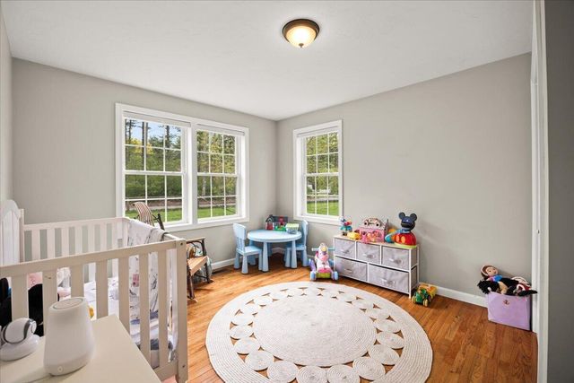 1 Doctor Braley Road, Rochester, MA 02770