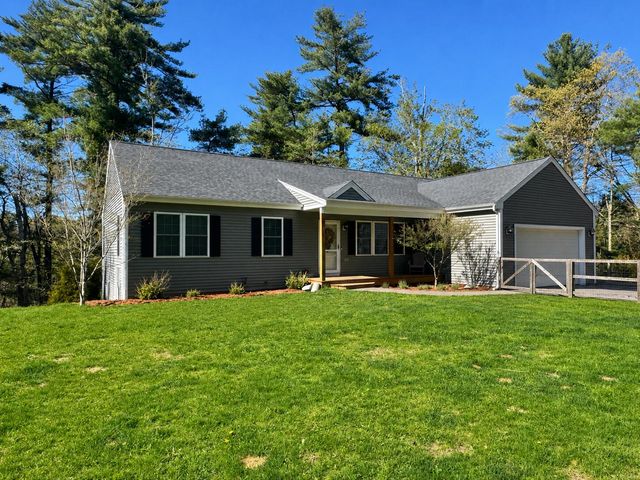 1 Doctor Braley Road, Rochester, MA 02770