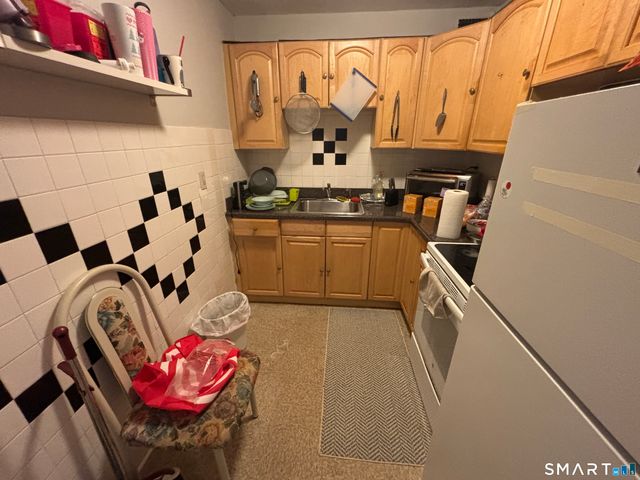 100 York Street E9, New Haven, CT 06510