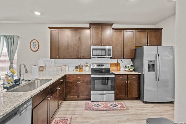 729 TUPELO TANK DR, New Braunfels, TX 78130
