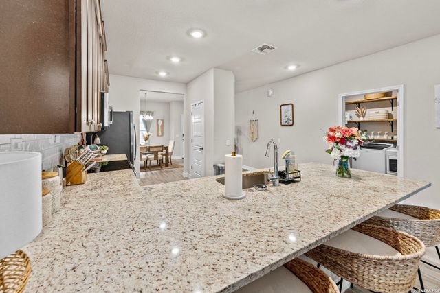 729 TUPELO TANK DR, New Braunfels, TX 78130
