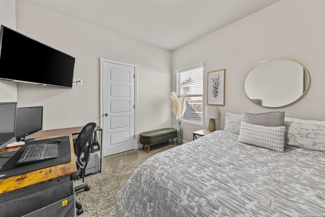 729 TUPELO TANK DR, New Braunfels, TX 78130